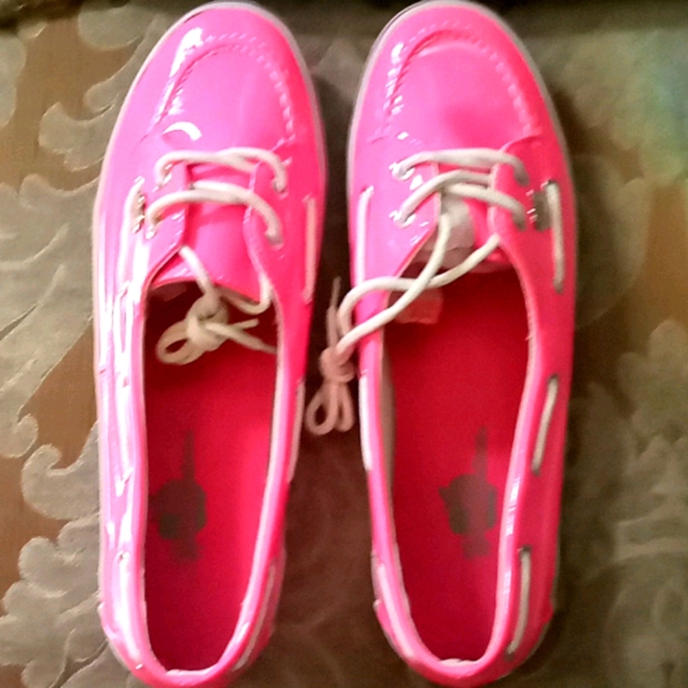 Apple Bottom Patent Hot Pink Casual Dockers